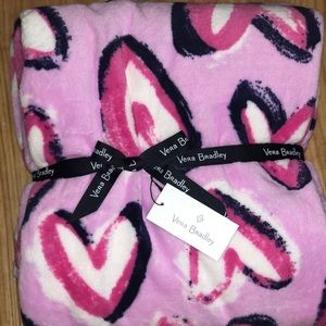Vera Bradley Bedding - NWT Vera Bradley Oversized Cozy Fleece Blanket Vera Bradley Bedding - NWT Vera Bradley Oversized Cozy Fleece Blanket